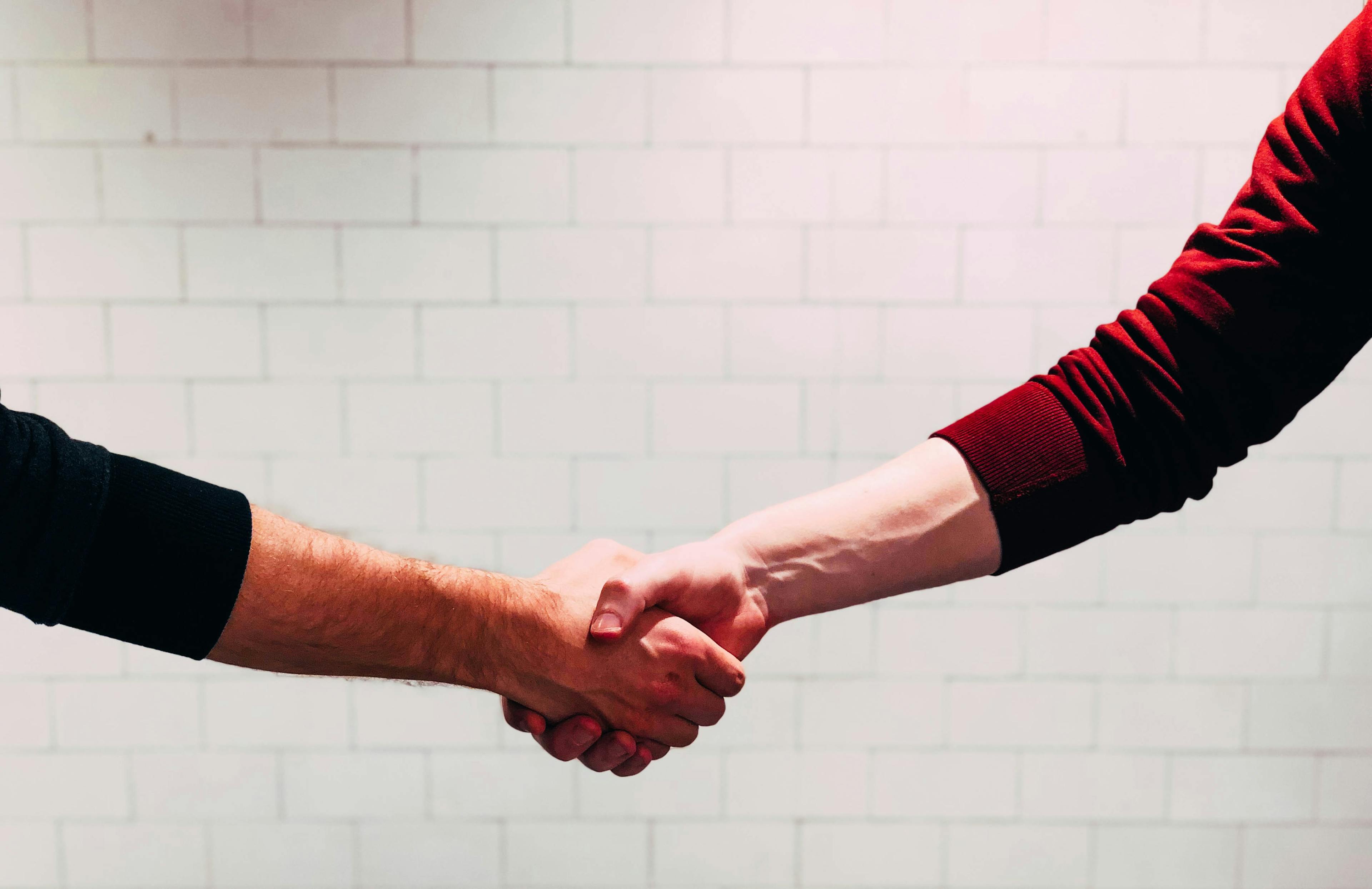 8 Key Ways for Building Strong Client Relationships in 2022